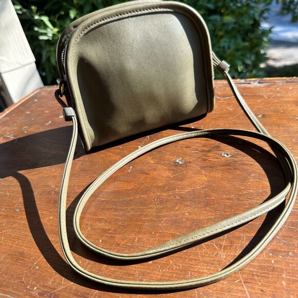 Vintage Coach Abbie Zip Style No. 9017 in Loden Green - Picture 1 of 8